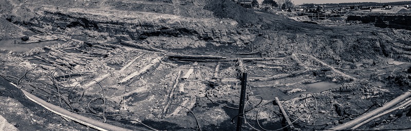 Panorama of cribbing on the Robinson Terminal South site. Image Source, Jeff Hancock Hancock Photography