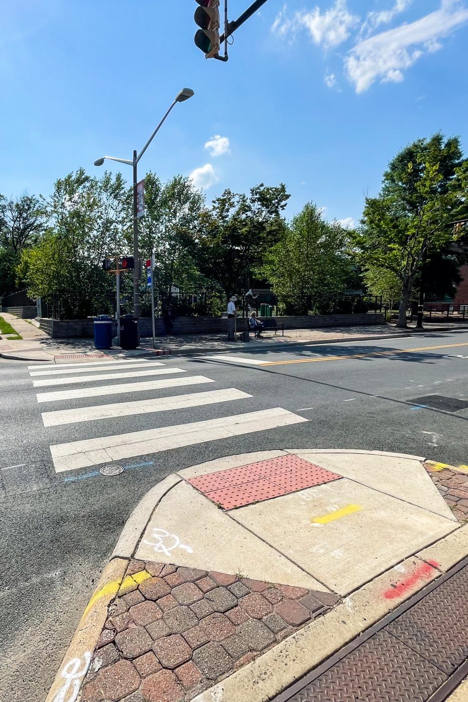 Curb extensions on Mt Vernon Ave.