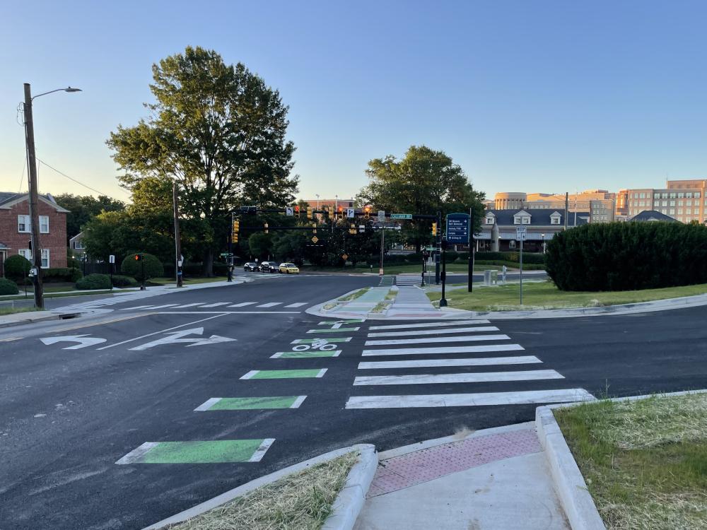 A photo of the new sidewalk, bike lane, and crosswalk markings at the King/Callahan/Russell intersection