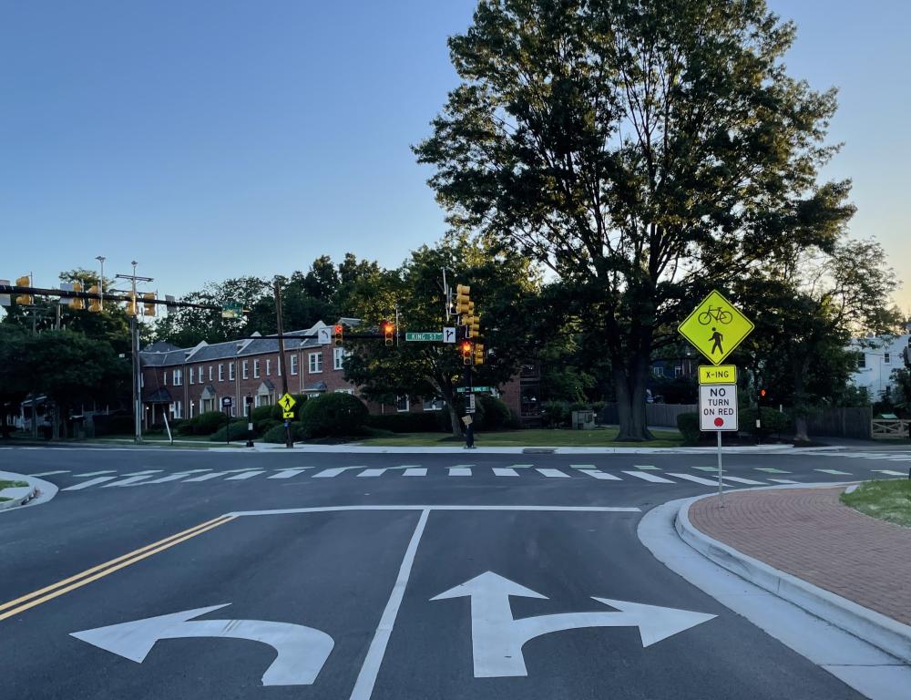 A photo of the new pavement markings at King/Callahan/Russell