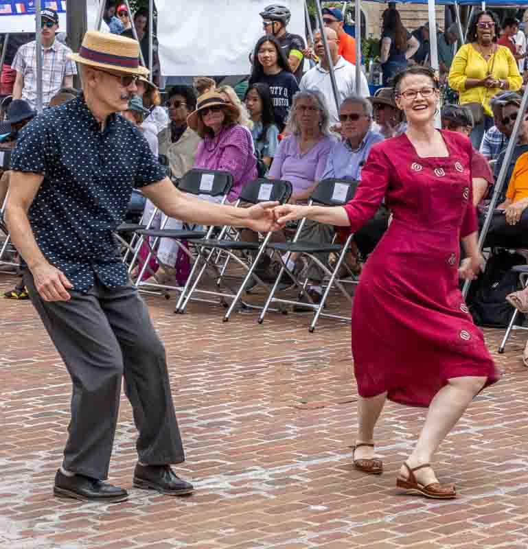 Swing dancers