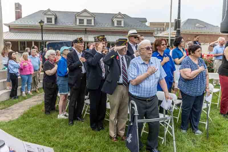 Audience standing for Pledge of Allegiance